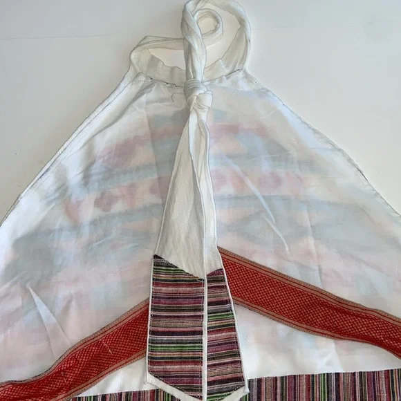 Altar’d State Size Extra Small White Embroidered Lined Tie-Back Halter Top 3451 - Picture 10 of 10